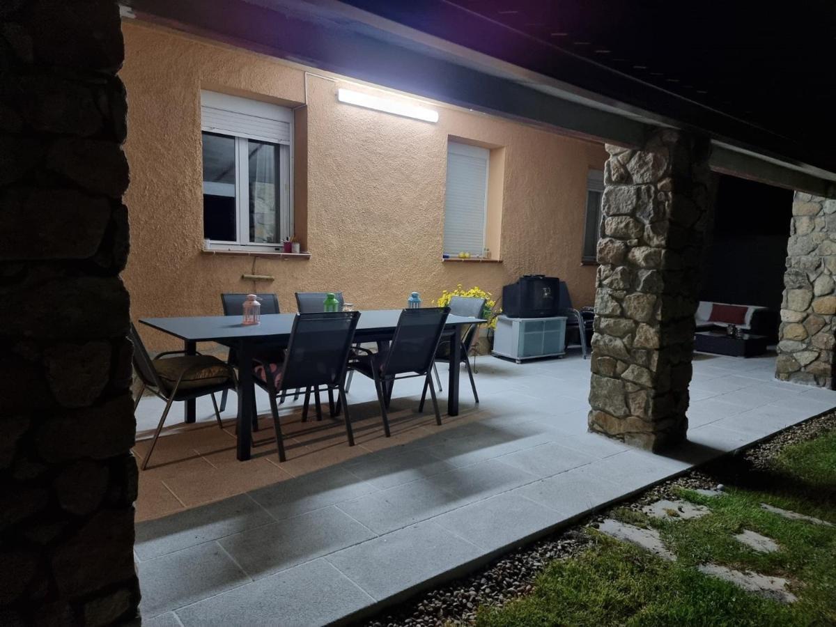 Villa Pancorbo Velayos Экстерьер фото